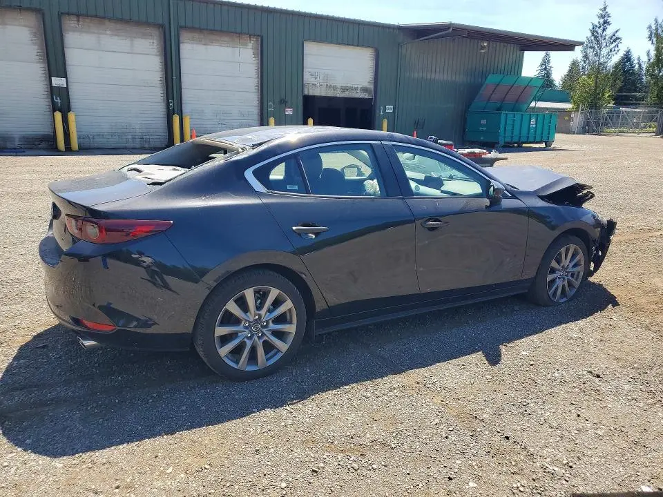 2025 MAZDA 3 PREFERRED  