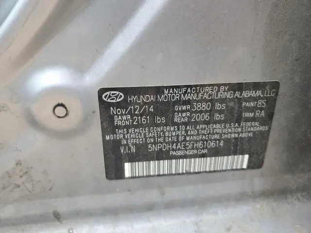 2015 HYUNDAI ELANTRA SE  