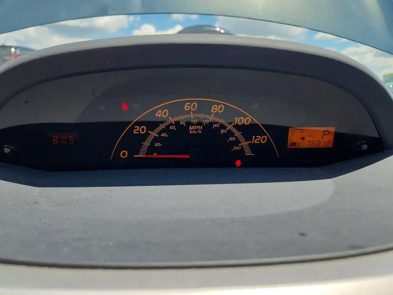 2010 TOYOTA YARIS BASE  