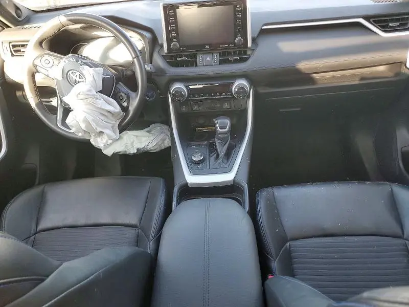 2021 TOYOTA RAV4 XSE  