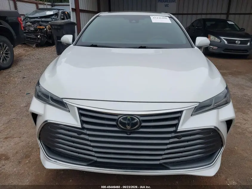 2019 TOYOTA AVALON LIMITED