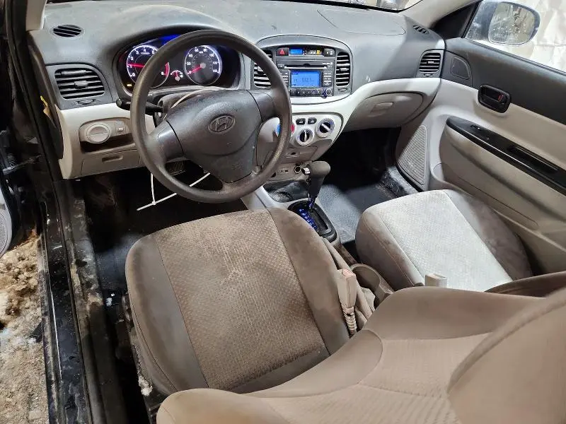 2011 HYUNDAI ACCENT GS  