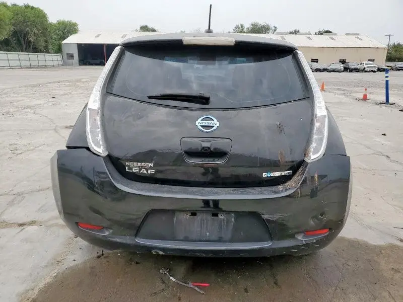 2015 NISSAN LEAF S  