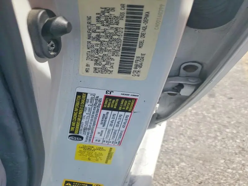 2013 TOYOTA COROLLA LE  