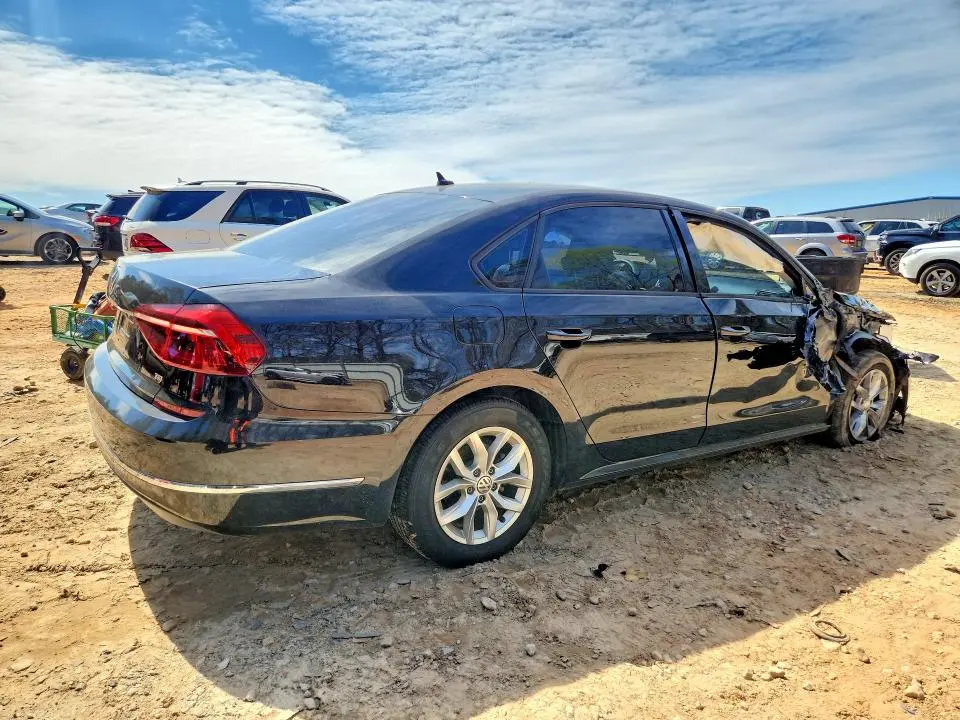 2018 VOLKSWAGEN PASSAT S  