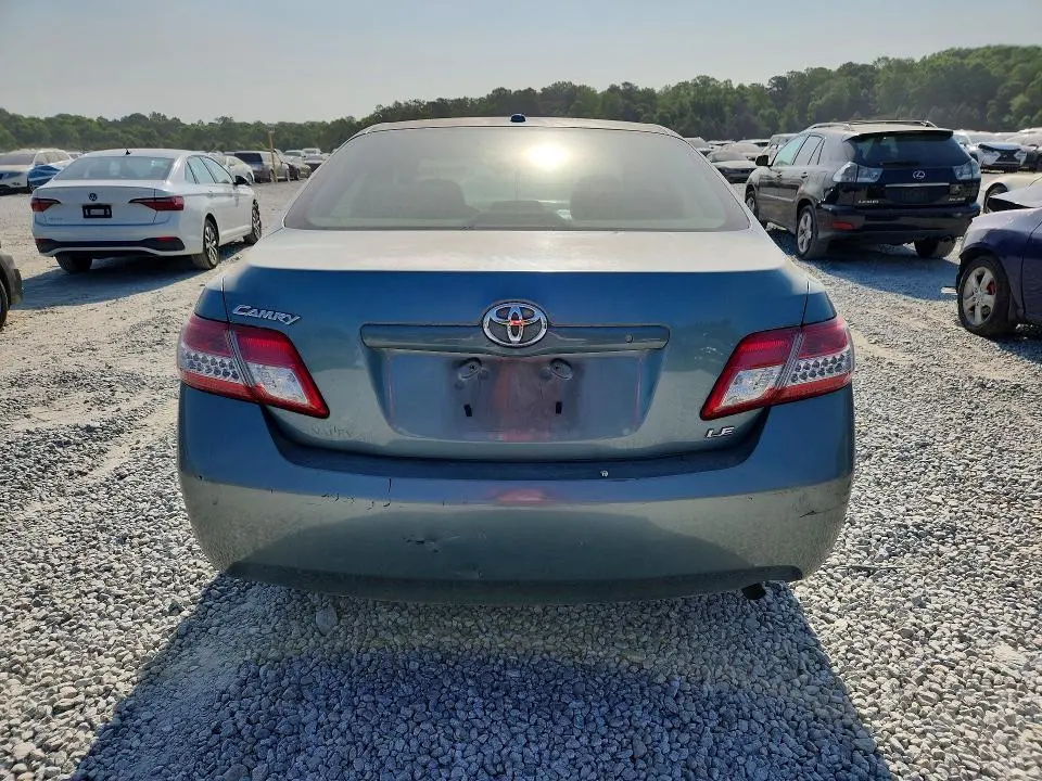 2011 TOYOTA CAMRY LE  