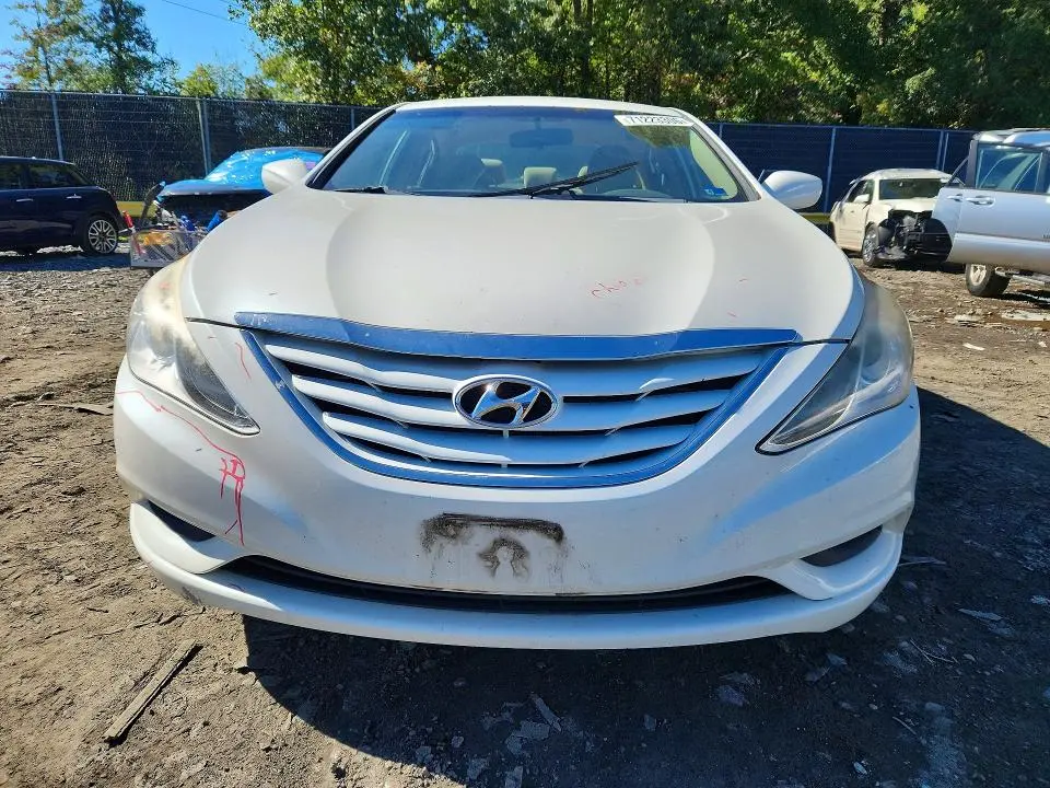 2011 HYUNDAI SONATA GLS  
