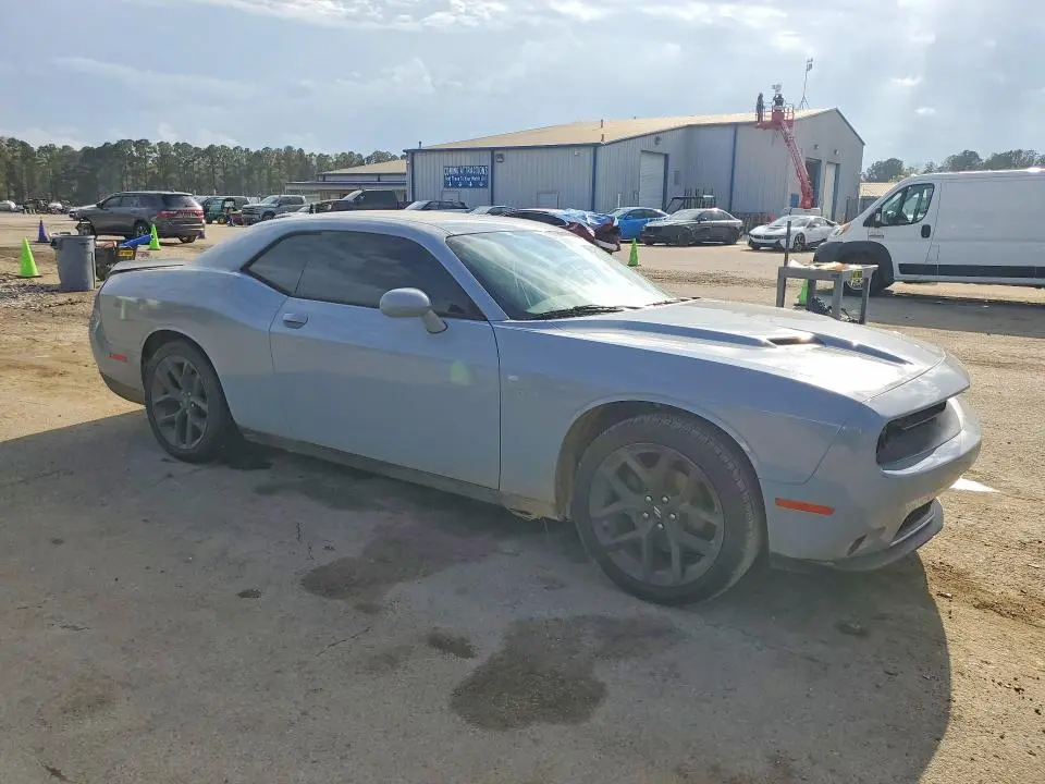 2021 DODGE CHALLENGER SXT  