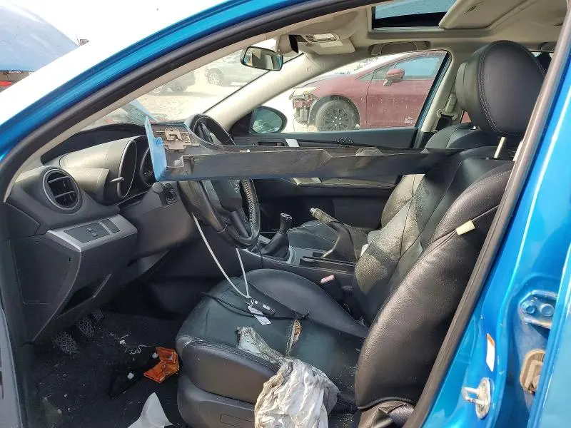 2011 MAZDA 3 S  