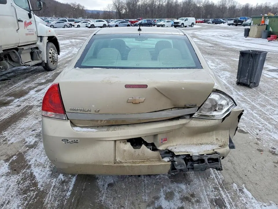 2011 CHEVROLET IMPALA LT  