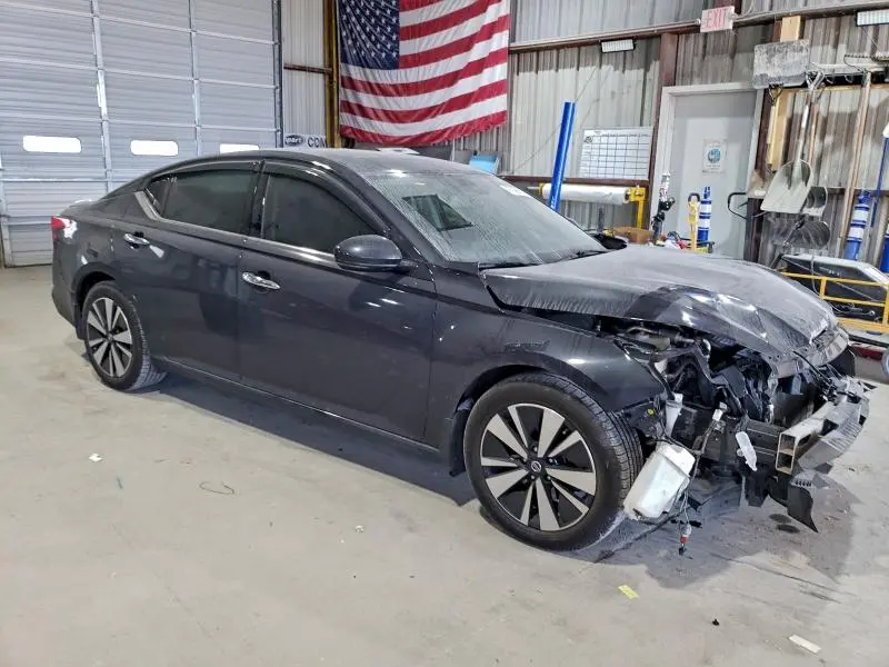 2019 NISSAN ALTIMA SL  