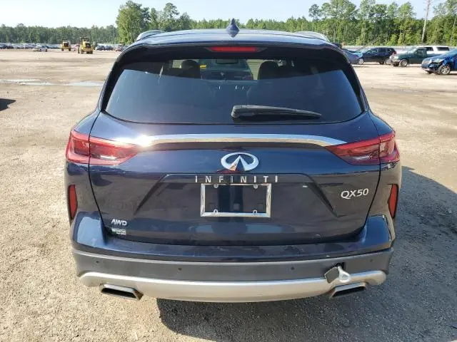 2021 INFINITI QX50 LUXE  