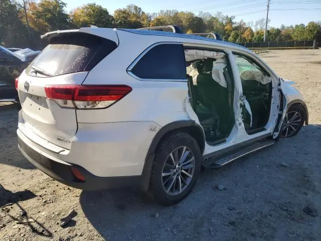 2017 TOYOTA HIGHLANDER SE  