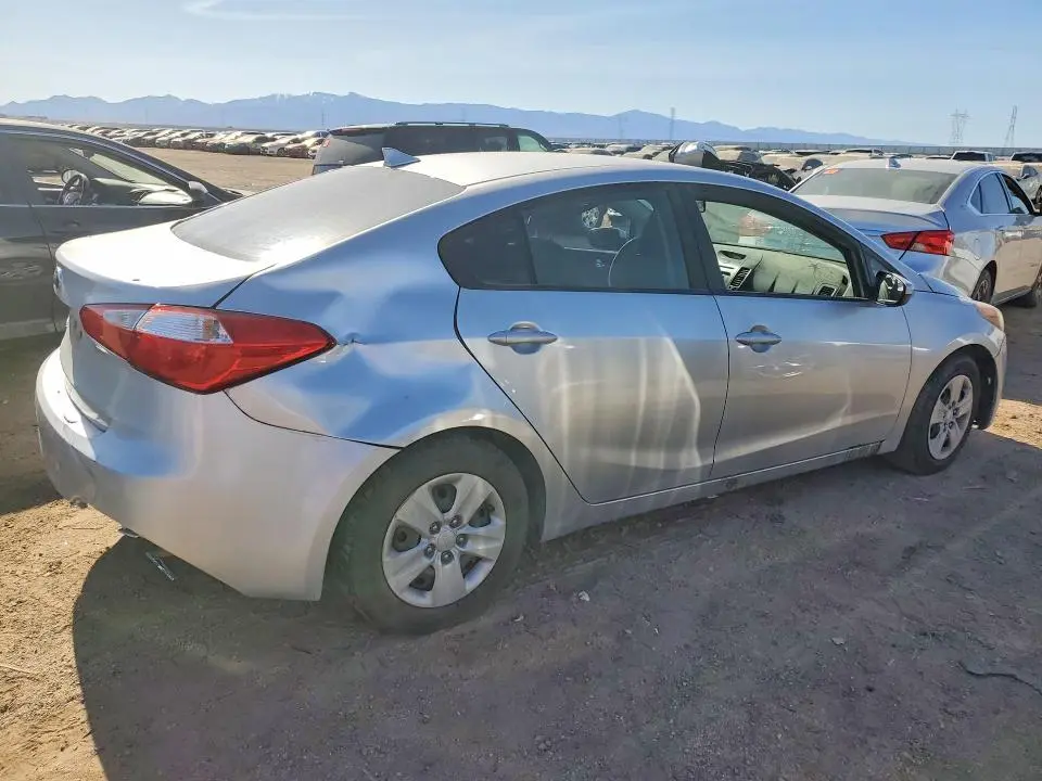 2016 KIA FORTE LX  