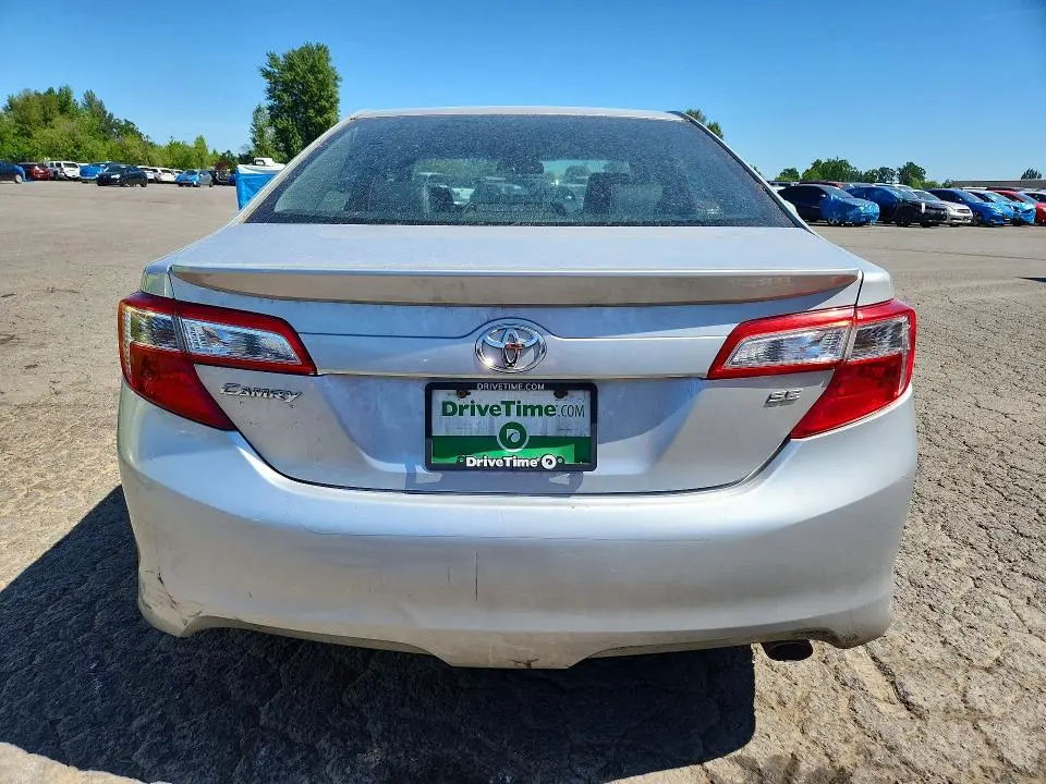 2012 TOYOTA CAMRY SE  