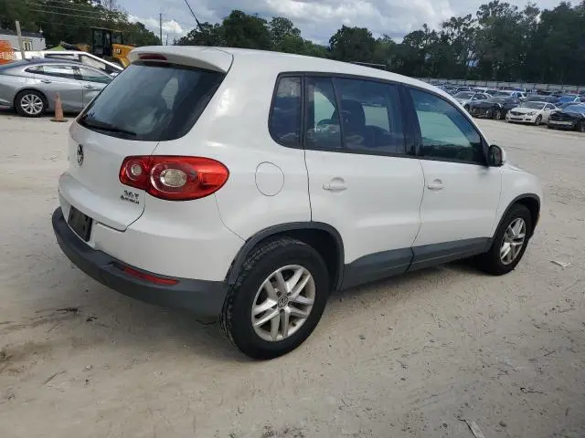 2011 VOLKSWAGEN TIGUAN S  