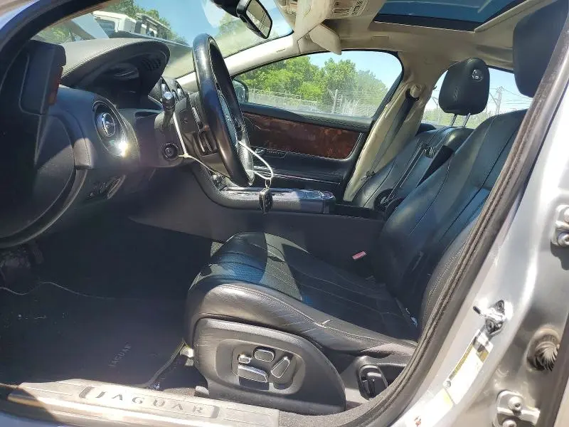 2012 JAGUAR XJ   