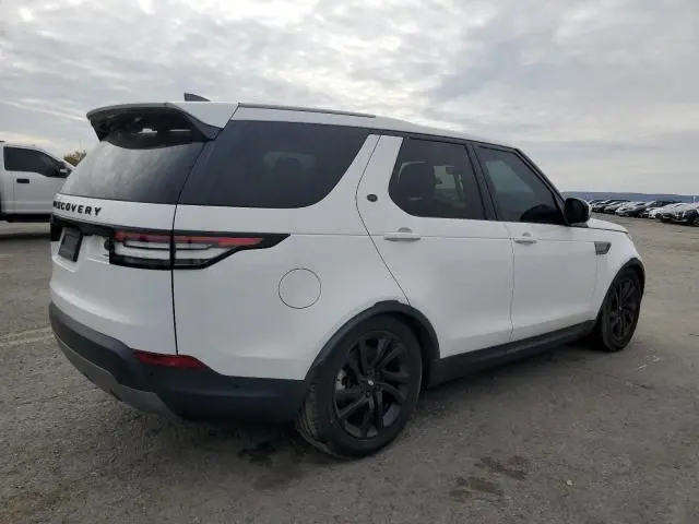 2017 LAND ROVER DISCOVERY SE  