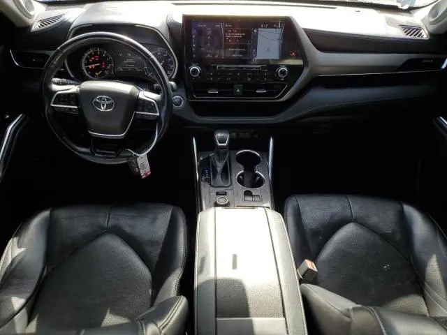 2022 TOYOTA HIGHLANDER LIMITED  