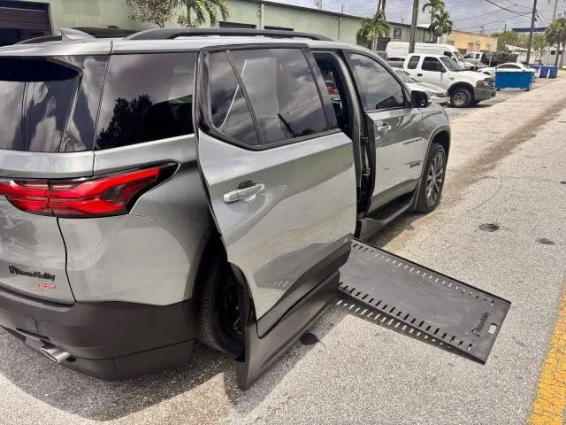 2023 CHEVROLET TRAVERSE RS  