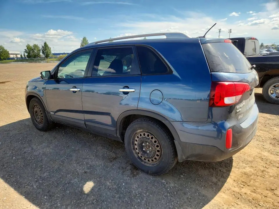 2015 KIA SORENTO LX  