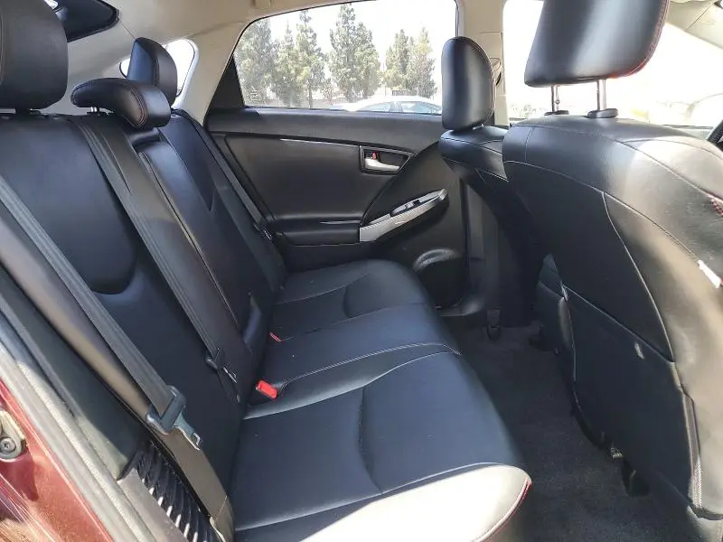 2013 TOYOTA PRIUS PERSONA SERIES SE  