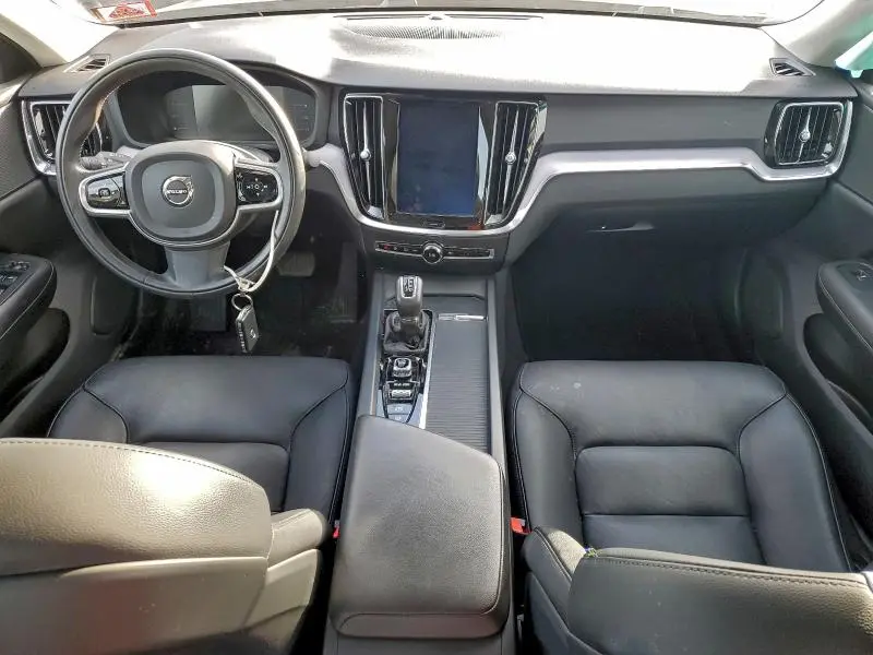 2019 VOLVO S60 T6 MOMENTUM  