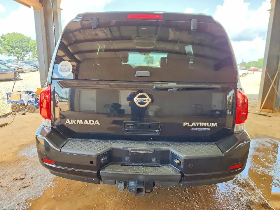 2013 NISSAN ARMADA SV  