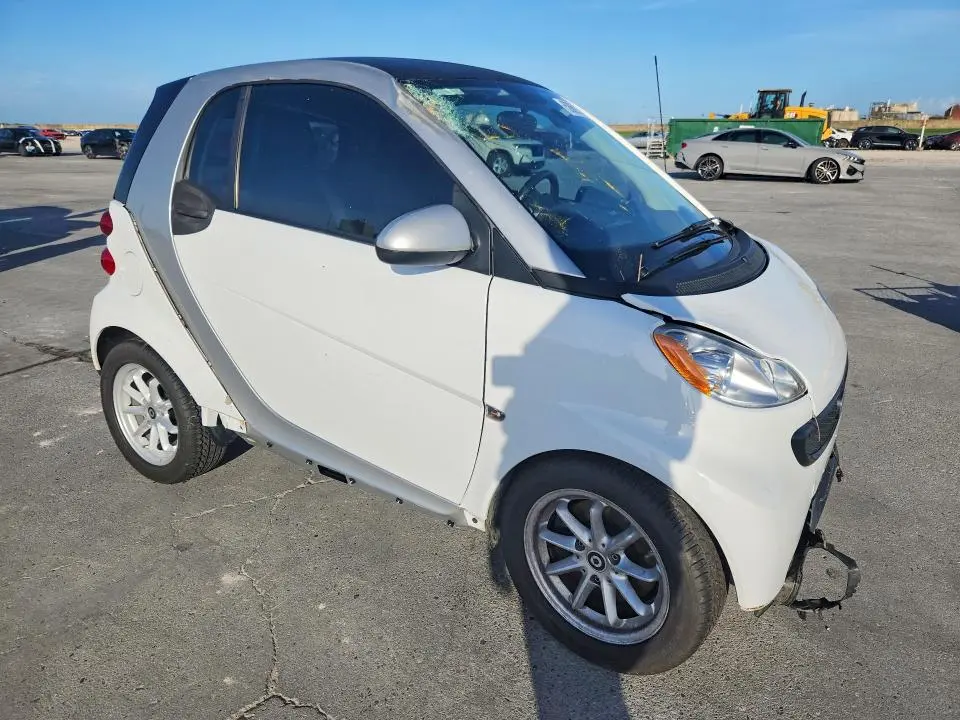2013 SMART FORTWO PURE  