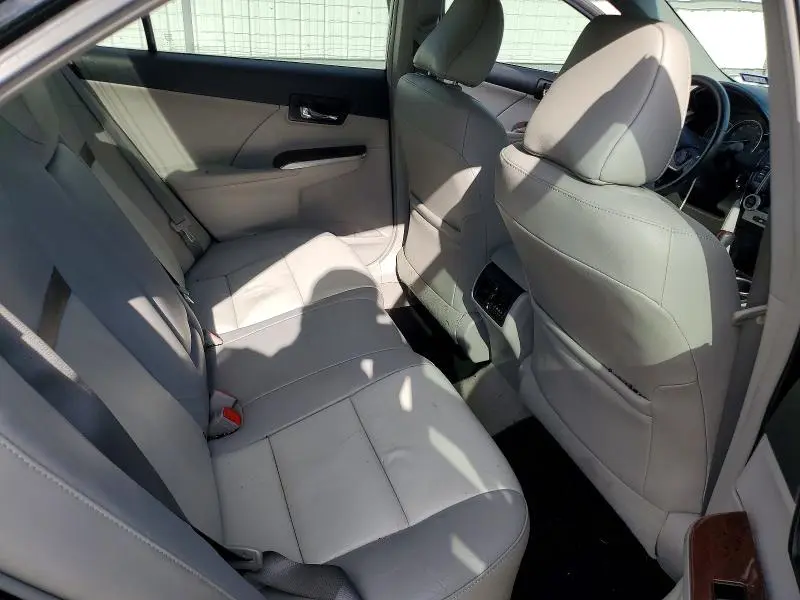 2012 TOYOTA CAMRY XLE V6  