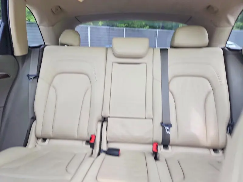 2011 AUDI Q5 PREMIUM PLUS  