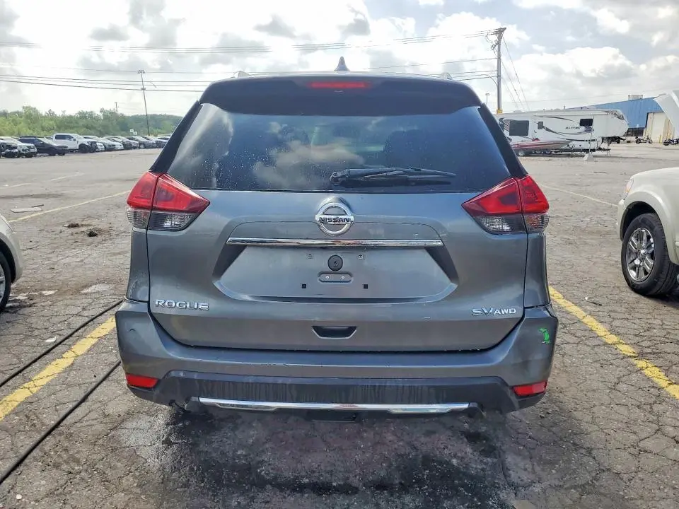 2018 NISSAN ROGUE SV  