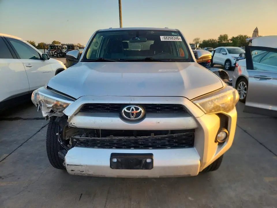 2014 TOYOTA 4RUNNER SR5  