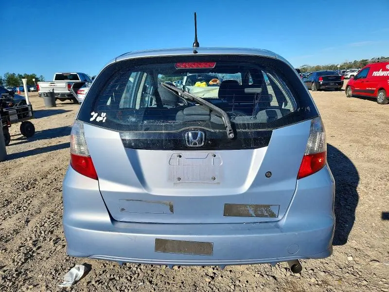 2010 HONDA FIT   