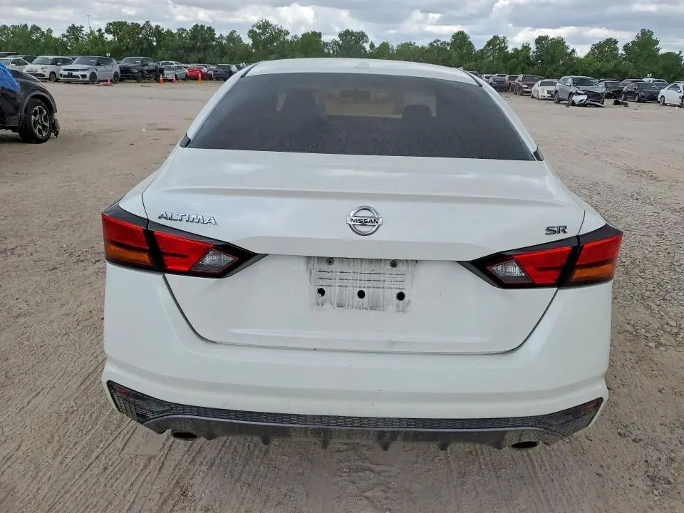 2019 NISSAN ALTIMA SR  