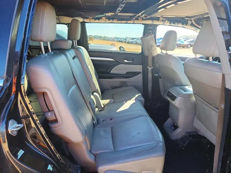 2015 TOYOTA HIGHLANDER XLE  
