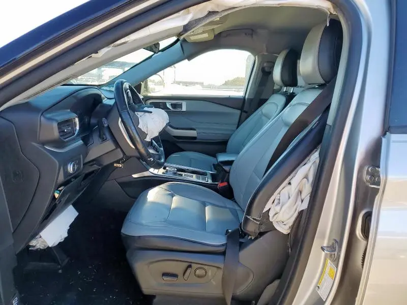 2021 FORD EXPLORER XLT  