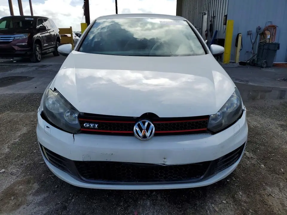 2013 VOLKSWAGEN GTI   