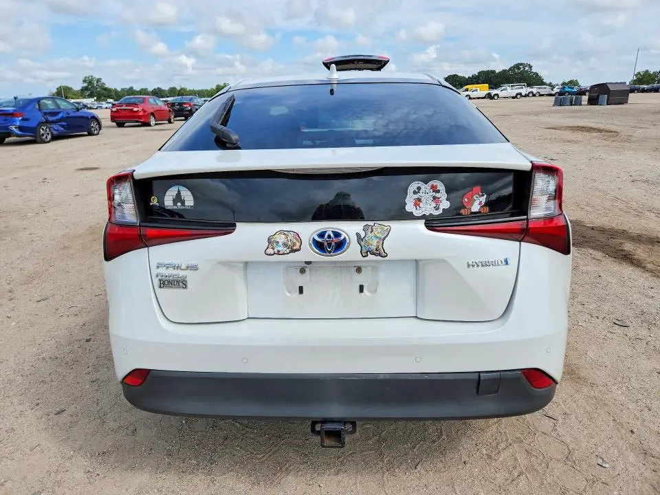 2021 TOYOTA PRIUS LE AWD-E  
