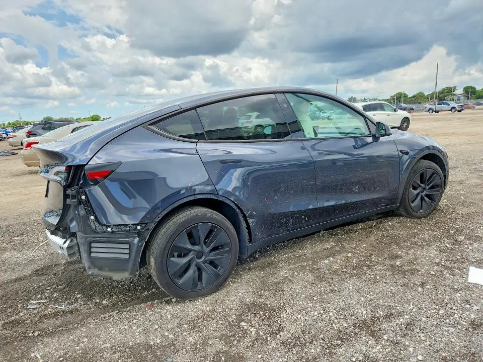 2024 TESLA MODEL Y   