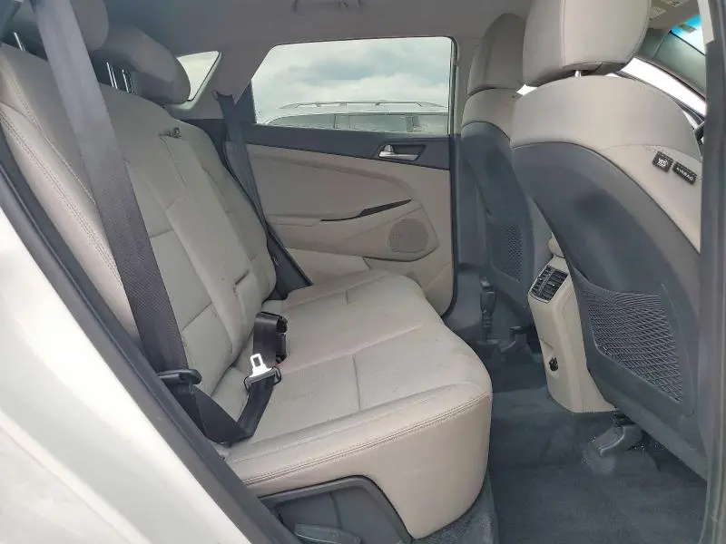 2021 HYUNDAI TUCSON SEL  