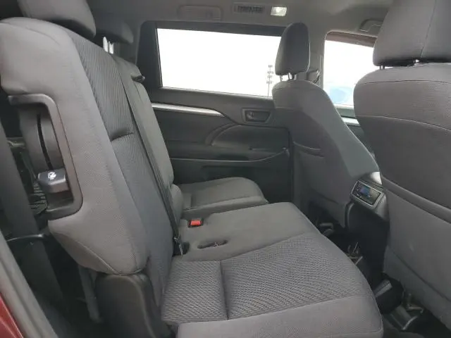 2015 TOYOTA HIGHLANDER LE  