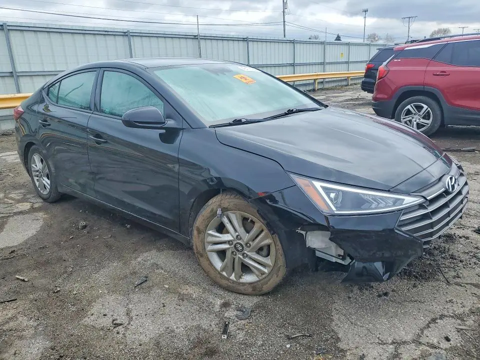 2020 HYUNDAI ELANTRA SEL  