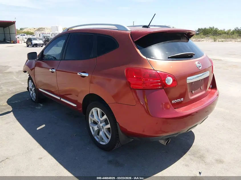 2011 NISSAN ROGUE SV