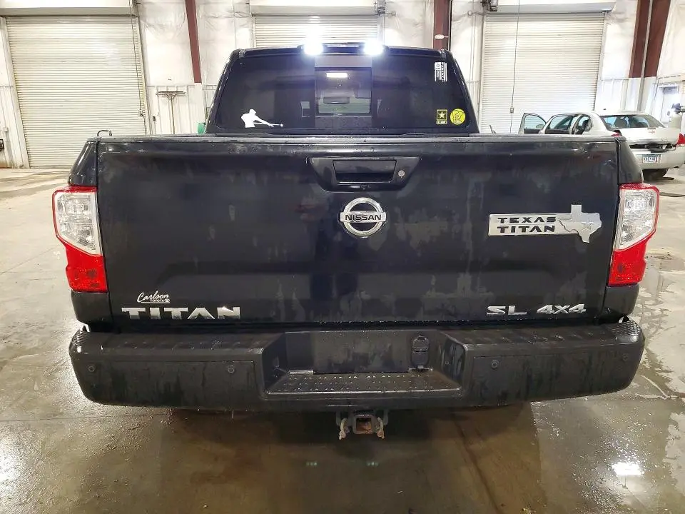 2017 NISSAN TITAN SL  
