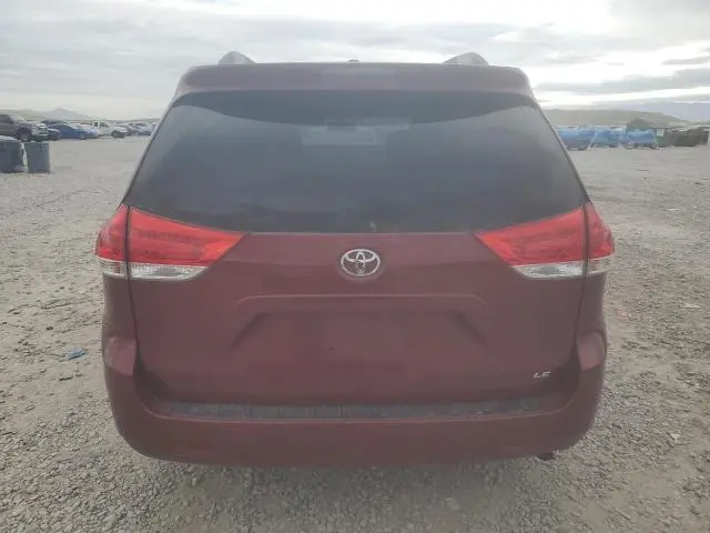 2011 TOYOTA SIENNA LE  