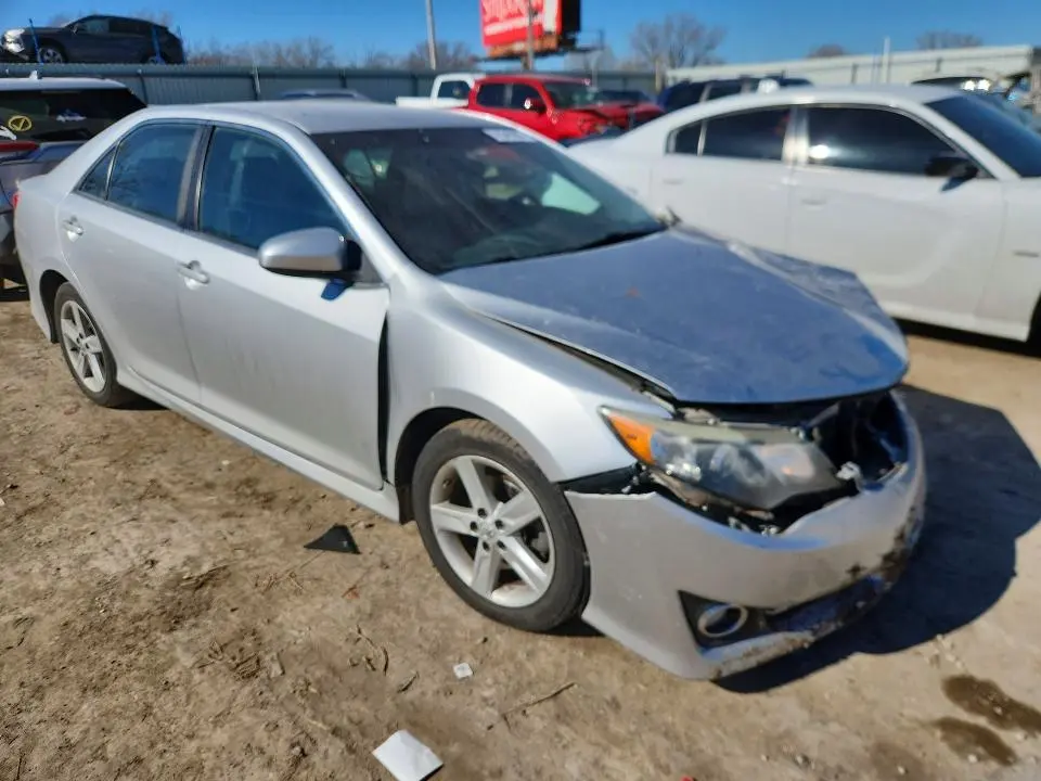2014 TOYOTA CAMRY L  