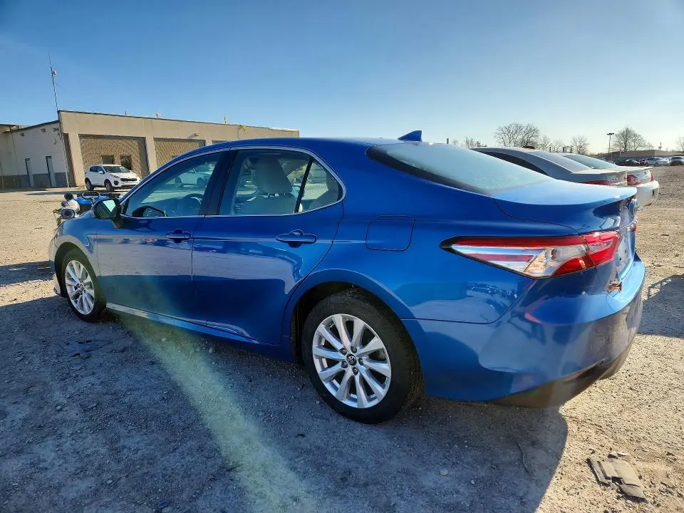 2019 TOYOTA CAMRY LE  