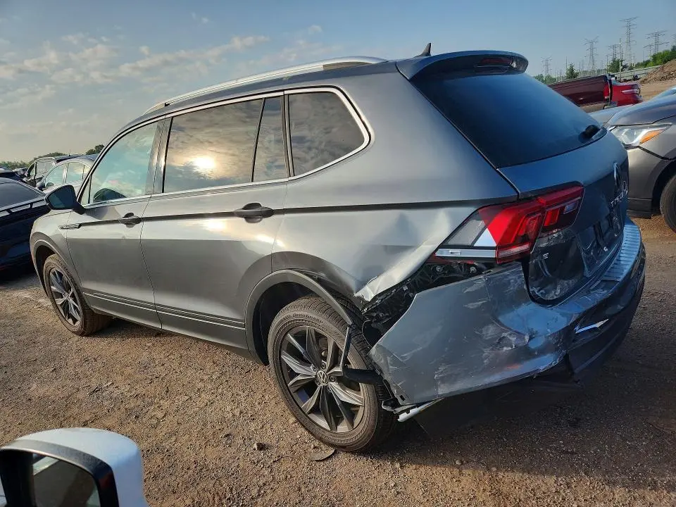2022 VOLKSWAGEN TIGUAN SE  