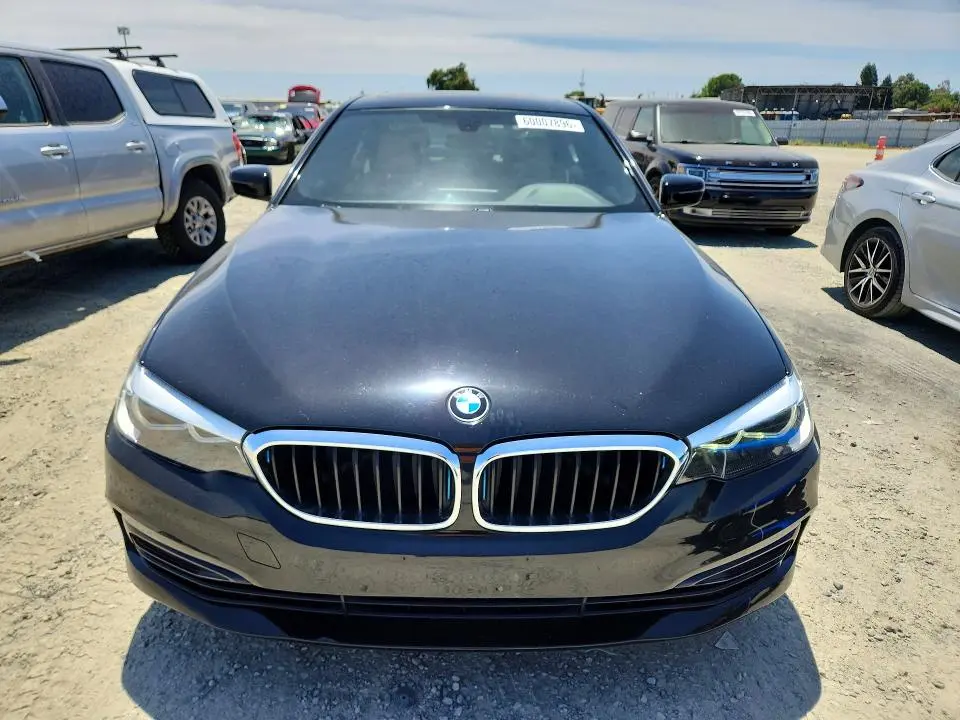 2018 BMW 530E   